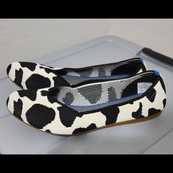 Shoes - Womens size 9 cow print flats flexible stretch shoes black and white